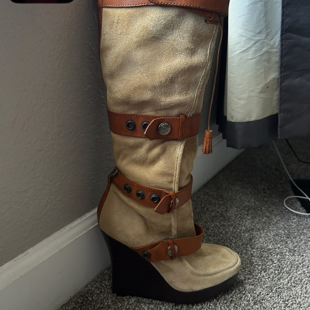 Gwen Stefani LAMB boots